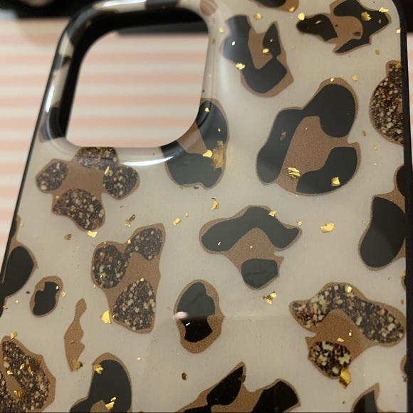 iPhone 12 Pro Max Shiny Hard Shell Cheetah Print Case - Picture 4 of 5